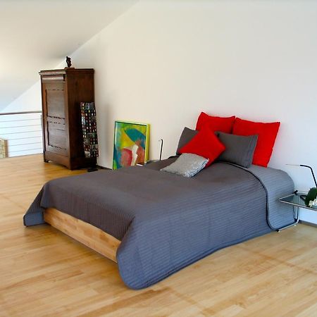 Artist'S Loft Zur Maloya Apartment Ormalingen Bilik gambar