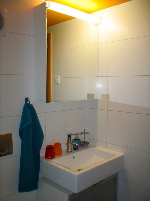 Artist'S Loft Zur Maloya Apartment Ormalingen Bilik gambar