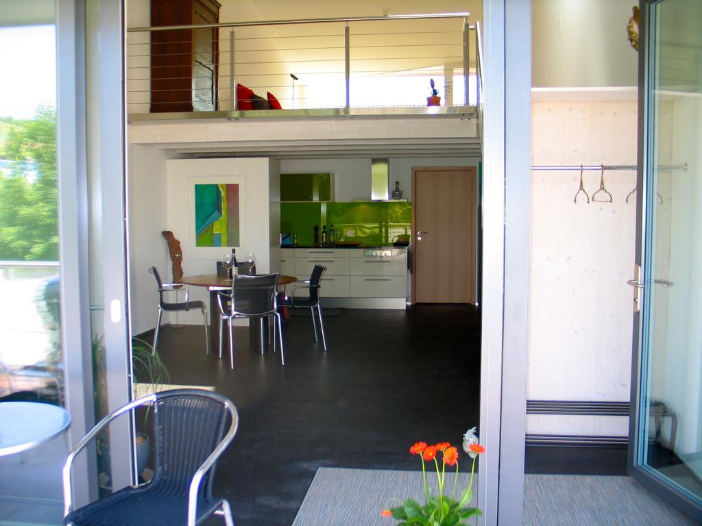 Artist'S Loft Zur Maloya Apartment Ormalingen Bilik gambar