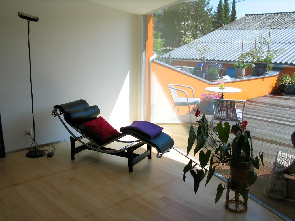 Artist'S Loft Zur Maloya Apartment Ormalingen Bilik gambar